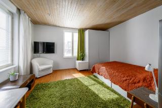 Light-Filled Apartment near Old Town & Beach - Free Parking - Close to Port - 6