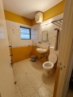 Navile Homestays Budget 1BHK with Pool Near Baga ,Candolim Beach - 7