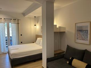 Avra Rooms - 3