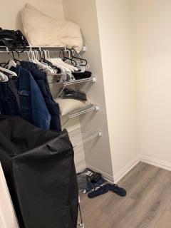 1 Room in a 2bedroom in a Modern City Condo - 3
