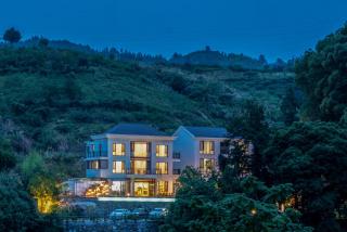 Hangzhou View Lake and Mountain Boutique Guesthouse - 0
