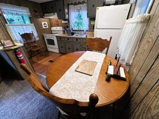 Grammie's Cozy Lakefront Cabin - 3
