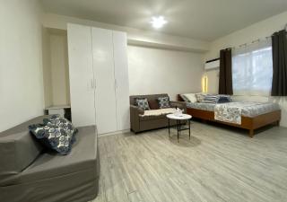 Nuvali Studio Retreat Free Pool Access & Fast WiFi - 9