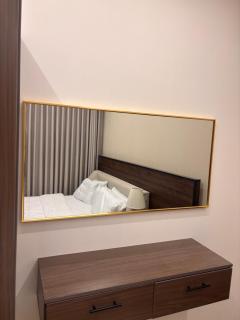 Two rooms and a lounge with a view of the northern ring road, and a private parking space - 9