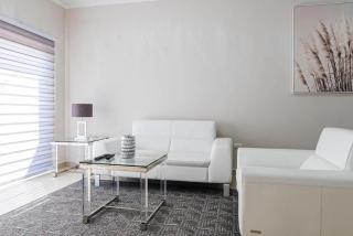 Near HotelBeaches 1st Floor Gold Coast Condo - 1