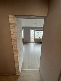 Modern apartment - 2 Balconies - 15 min to Beach - 2