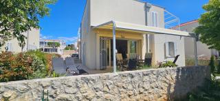 Sunny Lena Premium Family Apartment with Garden, Close to Beach & Pool - 7