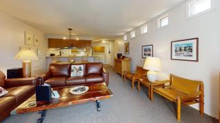 Habitat Condo A7 - 9