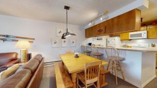 Habitat Condo A7 - 4