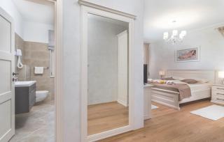 Exclusive Villa Milanni mit riesigem Pool und Jacuzzi - 3