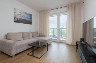 Family Apartment in Gdynia with Parking and Playground by Noclegi Renters - 4