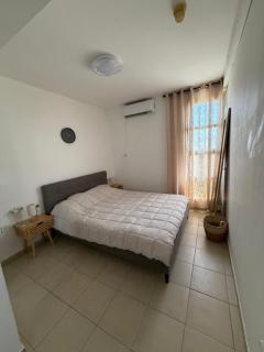 Room 805 - 3