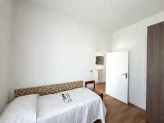 CN028 - Cesenatico, Villa Federica - comodo trilocale con posto auto - 1