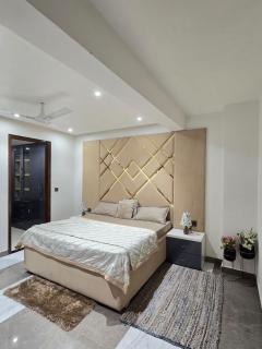 The Social Haven-A Cozy Urban Retreat - 7