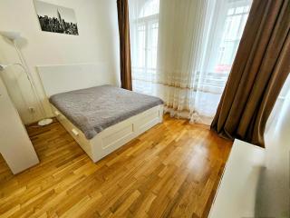 Modern Riverside flat - 3