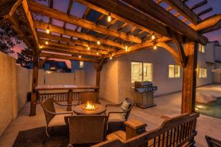 5BR Oasis 15 Min to Strip, Pool Table - 9