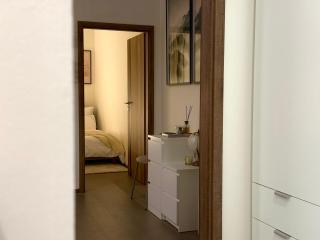Prague 3 Modern Apartment with Private Garden, Free Parking & Movie Library - 1