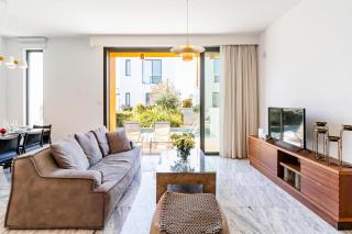 Villa Laurus 2 by Ezoria Villas - 4