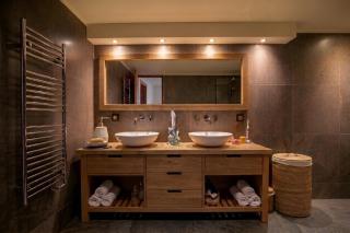 Peach Pine House - Escape Near City, Beach and Athens Airport - 6