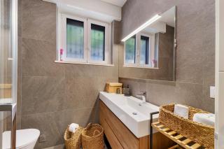 San Martino Lake View Apartment - 8