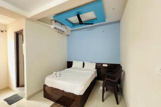 FabHotel Saanidhya Comforts - 9