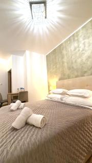 Heritage Stone Wall - 4
