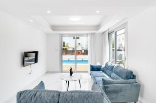 Villa Seabreeze Artemis by Ezoria Villas - 8