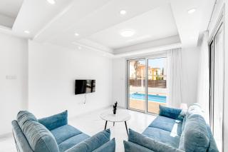 Villa Seabreeze Artemis by Ezoria Villas - 4
