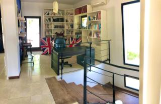 Villa Jean MALOUF,pieds dans le lac rose - 2