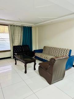 Apartments For Families In Lowe Mall - Malik Guest House - 9
