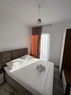 Eri Beach Apartments - 5