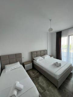 Eri Beach Apartments - 3