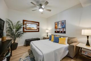 9 Mi to Beach: Naples Golf Getaway w/ Pool Access! - 1
