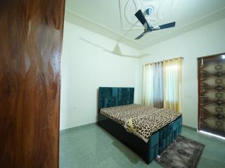 Stunning Luxury 4BHK Villa - 4