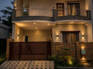 Stunning Luxury 4BHK Villa - 3