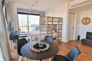 Just 100 meters from Shopping del Sol - 8