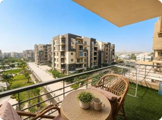 Modern 2BR New Cairo Apartment Quiet Compound & Green View - 0