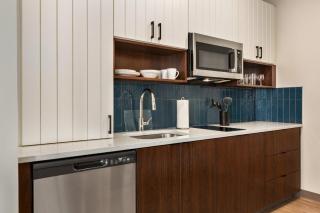 Staybridge Suites Detroit Woodhaven by IHG - 9