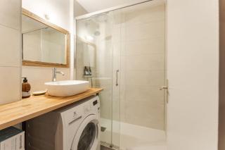 Sommet - Chaleureux | 5pax | Central | Vue Mont - 7