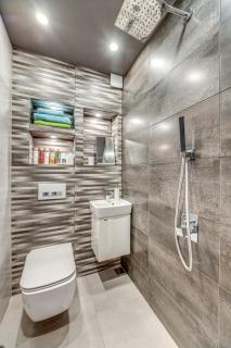Top Central Apartment next to Alexander Nevsky Cathedral - 3