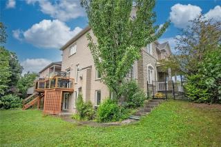 Walkout Basement Garden Apartment Private Entrance 1BR & Den - 0