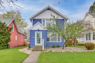 Ludington Home w/ 6 Bicycles < 1 Mi to Beach! - 0
