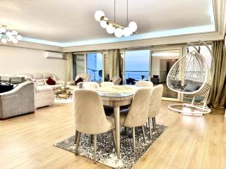 Exclusive 3BR Retreat Nile and Pyramids Views Maadi Prime location - 3