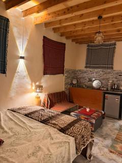 Omar Cozy - 8