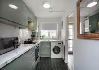 City Centre Home Fast WiFi Free Parking - Pass the Keys - 3