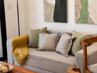 Bright and Stylish 1BR Apt near Shopping del Sol - 6