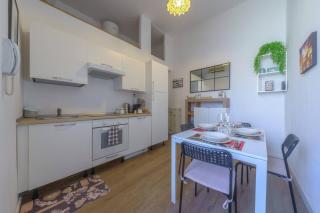 Suite in the Center of Bologna – Up to 4 Guests - 4