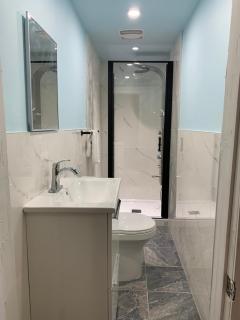 Private Room 200 meters to OttawaU - 1