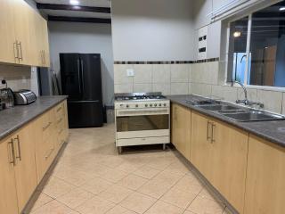 Home in Waterkloof Glen - 4