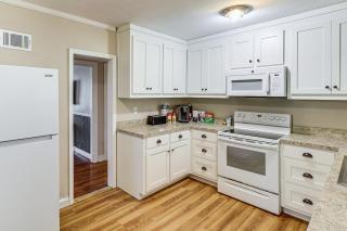 Walk to AH Stephens State Park! Pet-Friendly Home - 6